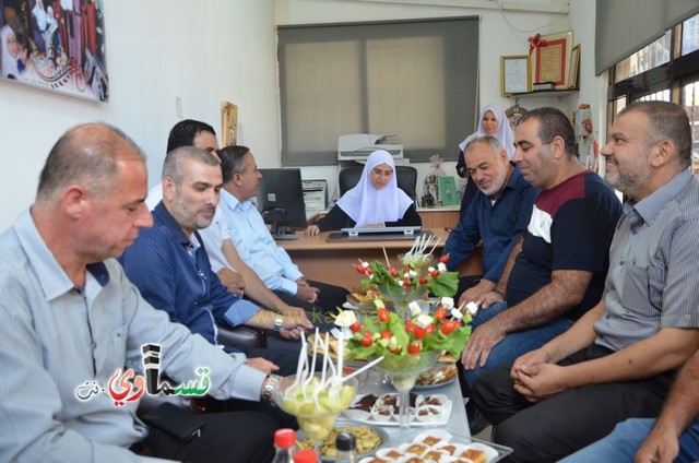 فيديو: الاطفال يعانقون الرئيس عادل بدير في افتتاح العام الدراسي في روضة افاق ودار الارقم